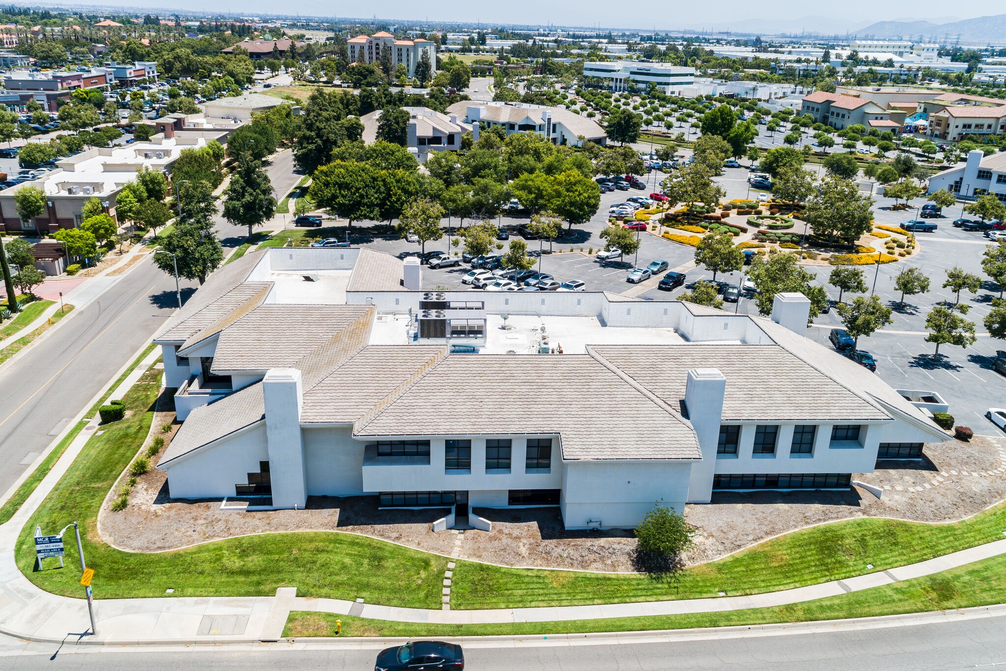 10737 Laurel St, Rancho Cucamonga, CA for lease Building Photo- Image 1 of 24