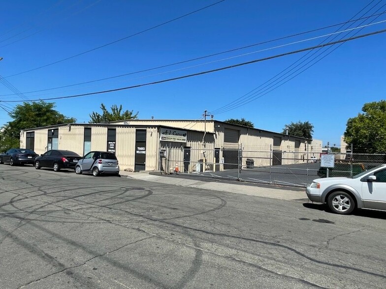 2548 Albatross Way, Sacramento, CA for lease - Building Photo - Image 1 of 4