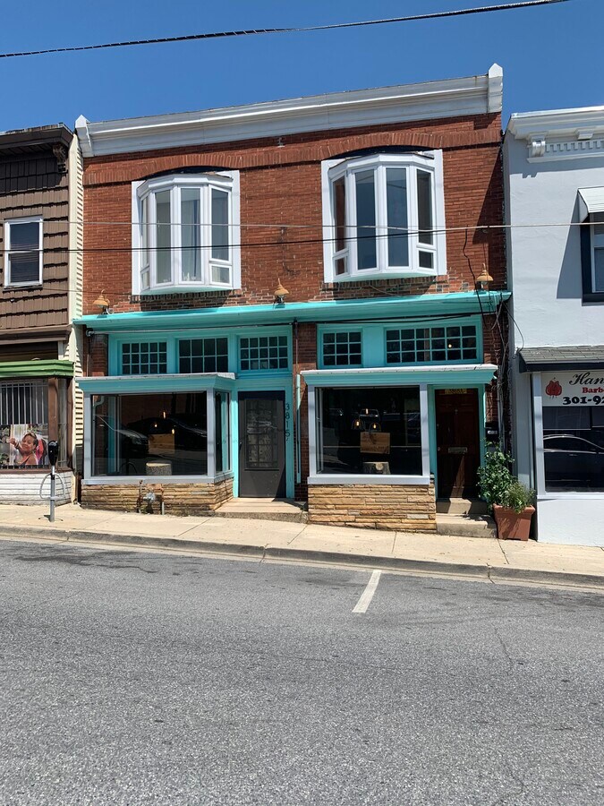 3815 34th St, Mount Rainier, MD 20712