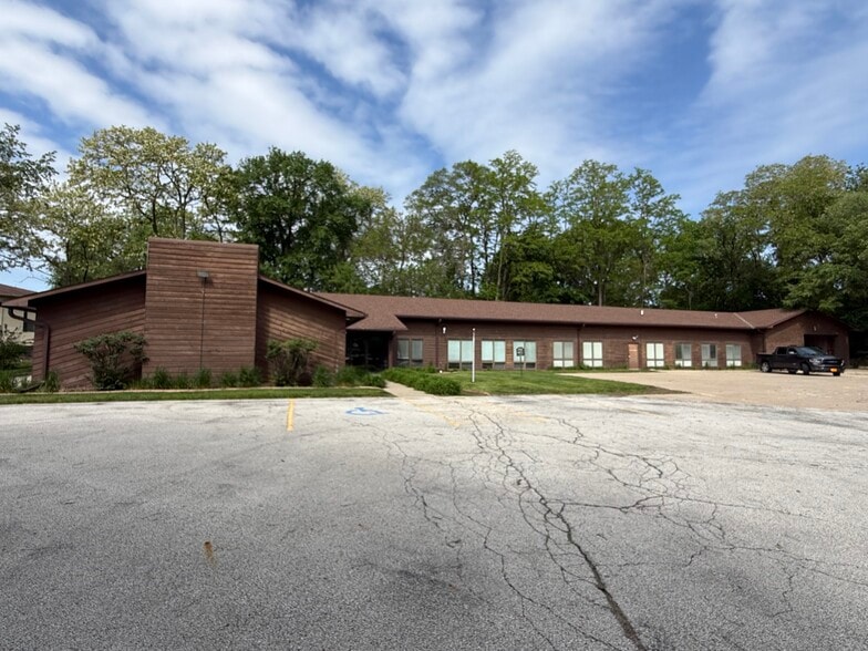 1801 Fuller Rd, West Des Moines, IA for sale - Building Photo - Image 2 of 23