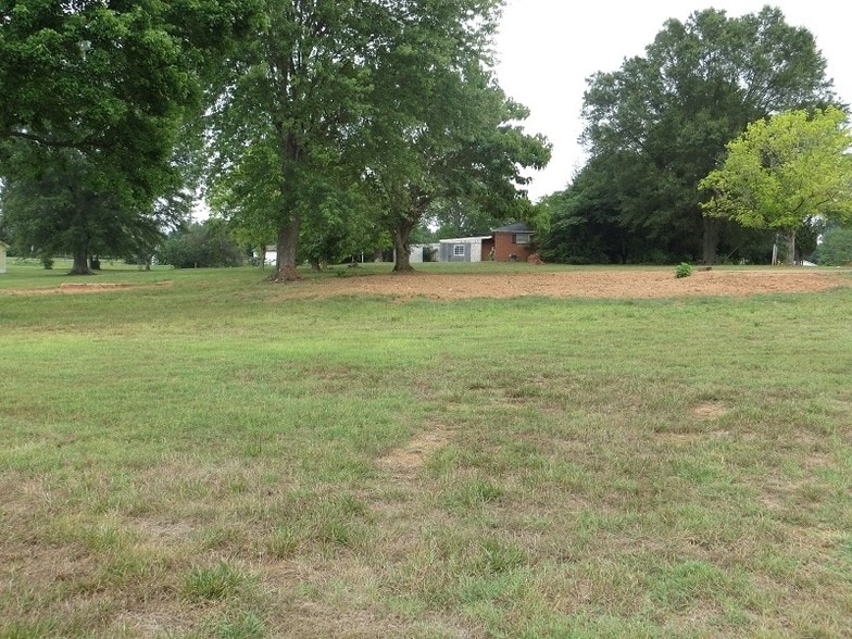 Highway 150, Lincolnton, NC 28092