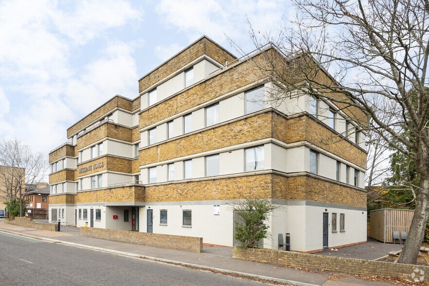 Station Way, Crawley for sale - Primary Photo - Image 1 of 1