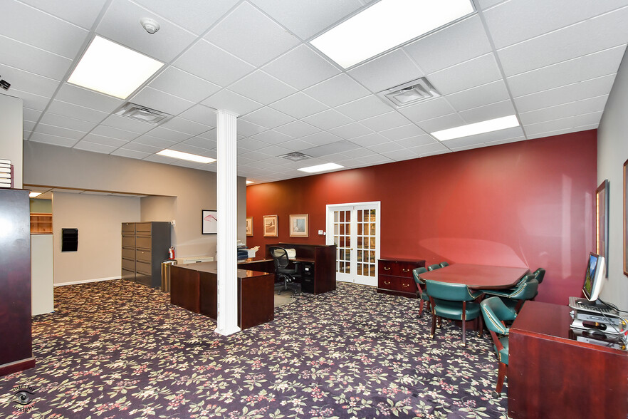 1395-1407 Main St, Crete, IL for lease - Building Photo - Image 3 of 9