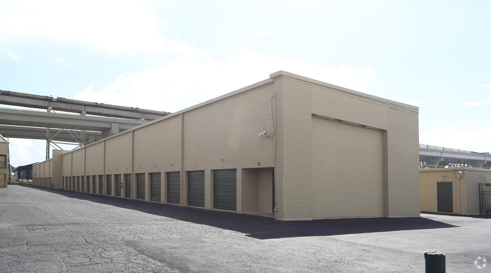 117 Laitram Ln, New Orleans, LA for lease - Building Photo - Image 2 of 3