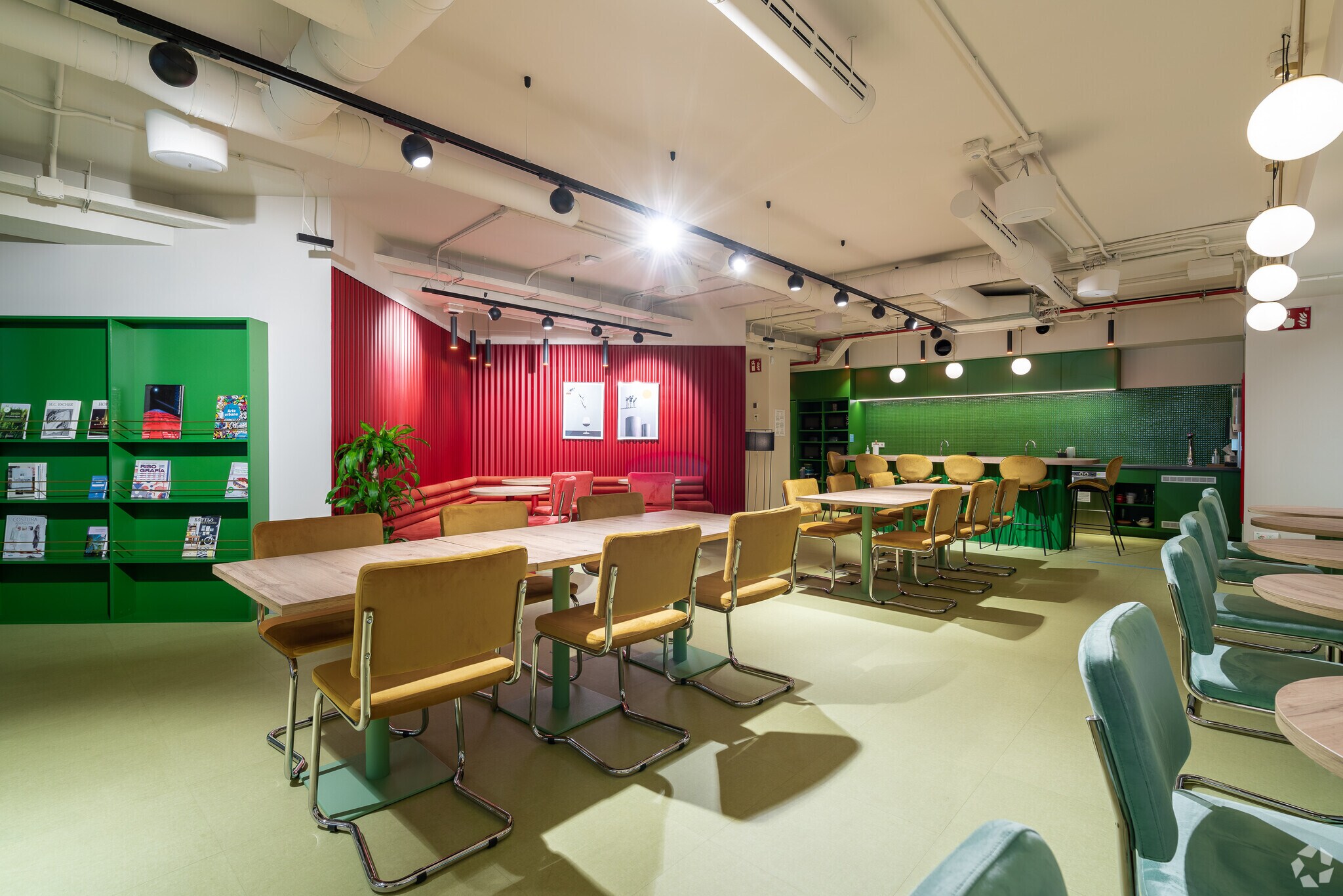 Paseo Castellana, 163, Madrid, Madrid for lease Interior Photo- Image 1 of 9