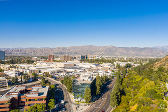 3800 Barham Blvd, Los Angeles, CA - aerial  map view