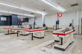 4790-4802 Turney Rd, Garfield Heights, OH for lease Interior Photo- Image 2 of 12