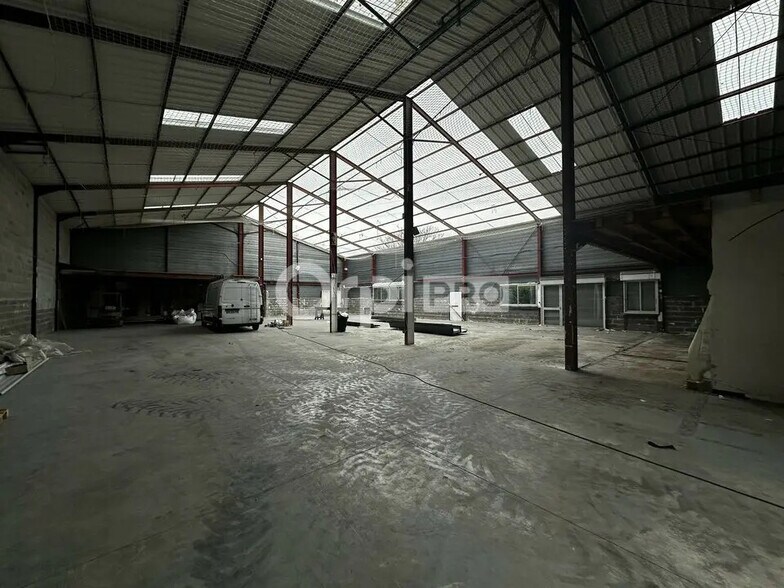 Office in Villefranche-sur-Saône for lease - Interior Photo - Image 1 of 5