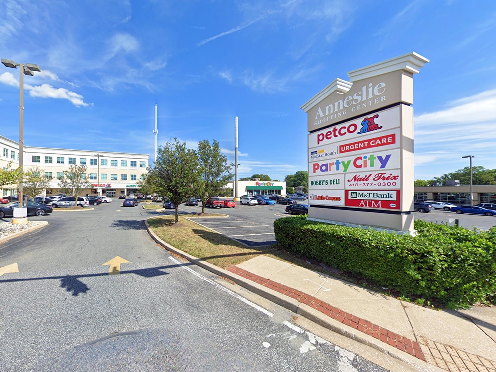 Anneslie Shopping Center portfolio of 3 properties for sale on LoopNet.com Building Photo- Image 1 of 9