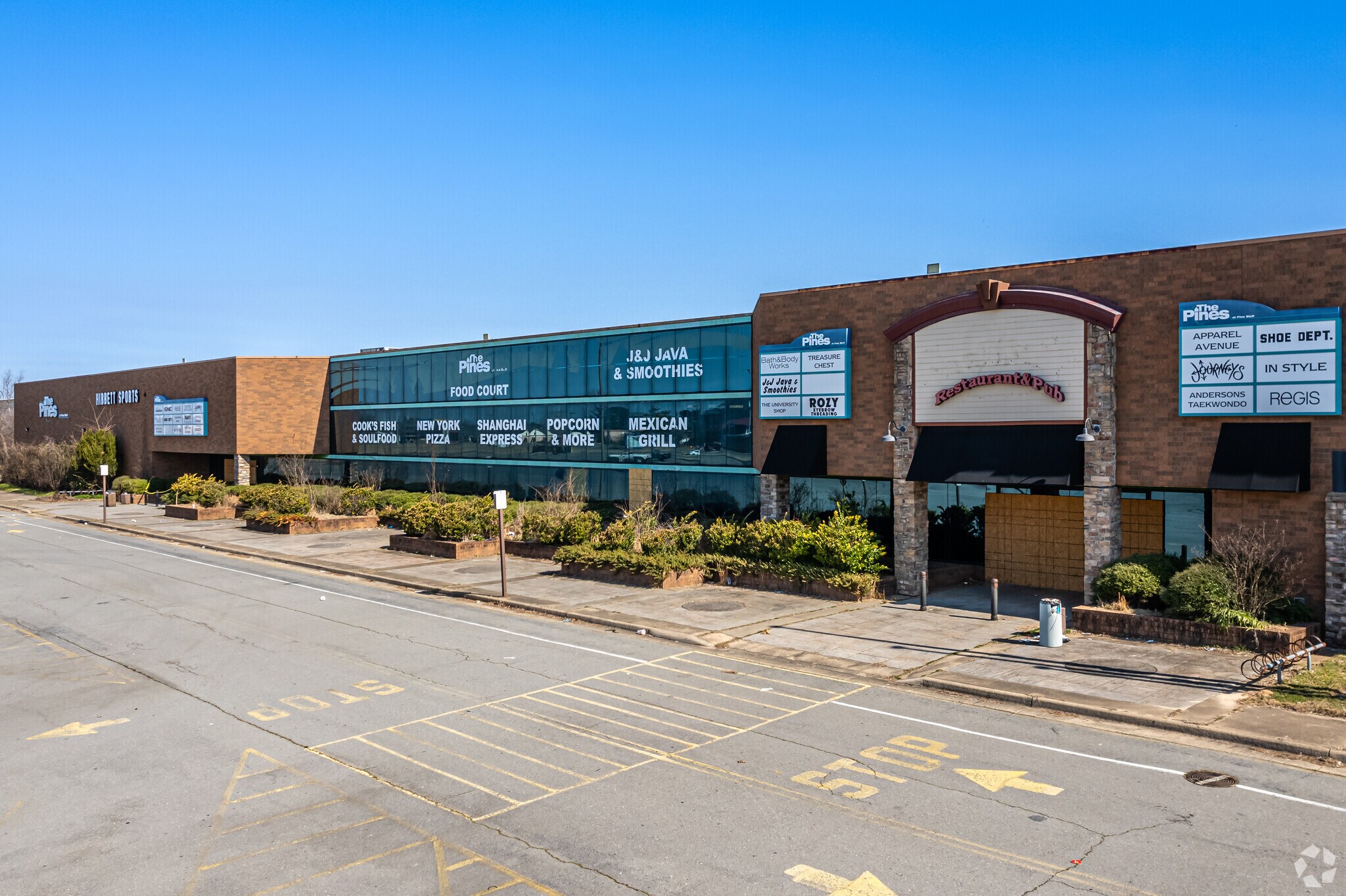 2901 Pines Mall Dr, PINE BLUFF, AR for sale Primary Photo- Image 1 of 1