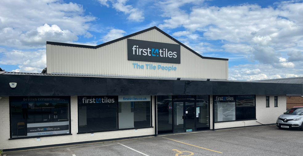 Outer Circle Rd, Lincoln for lease - Building Photo - Image 1 of 8