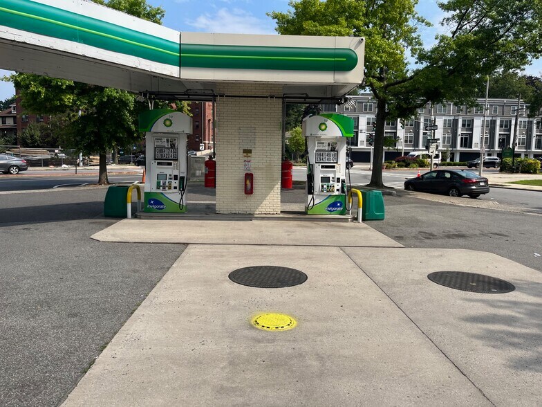 69 Bank St White Plains NY 10606 BP LoopNet