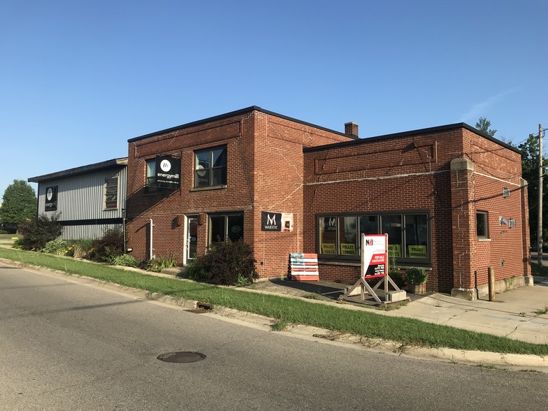 712 E Bridge St, Plainwell, MI for sale - Building Photo - Image 1 of 1