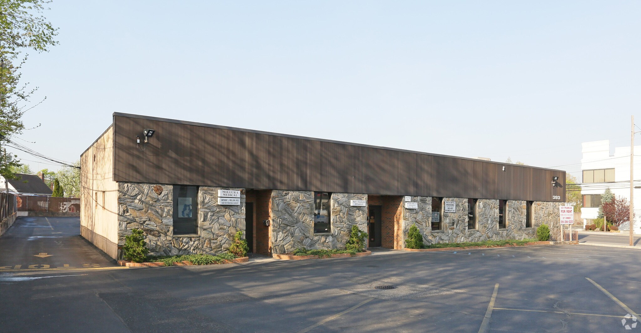 393-407 Franklin Ave, Franklin Square, NY for lease Primary Photo- Image 1 of 5