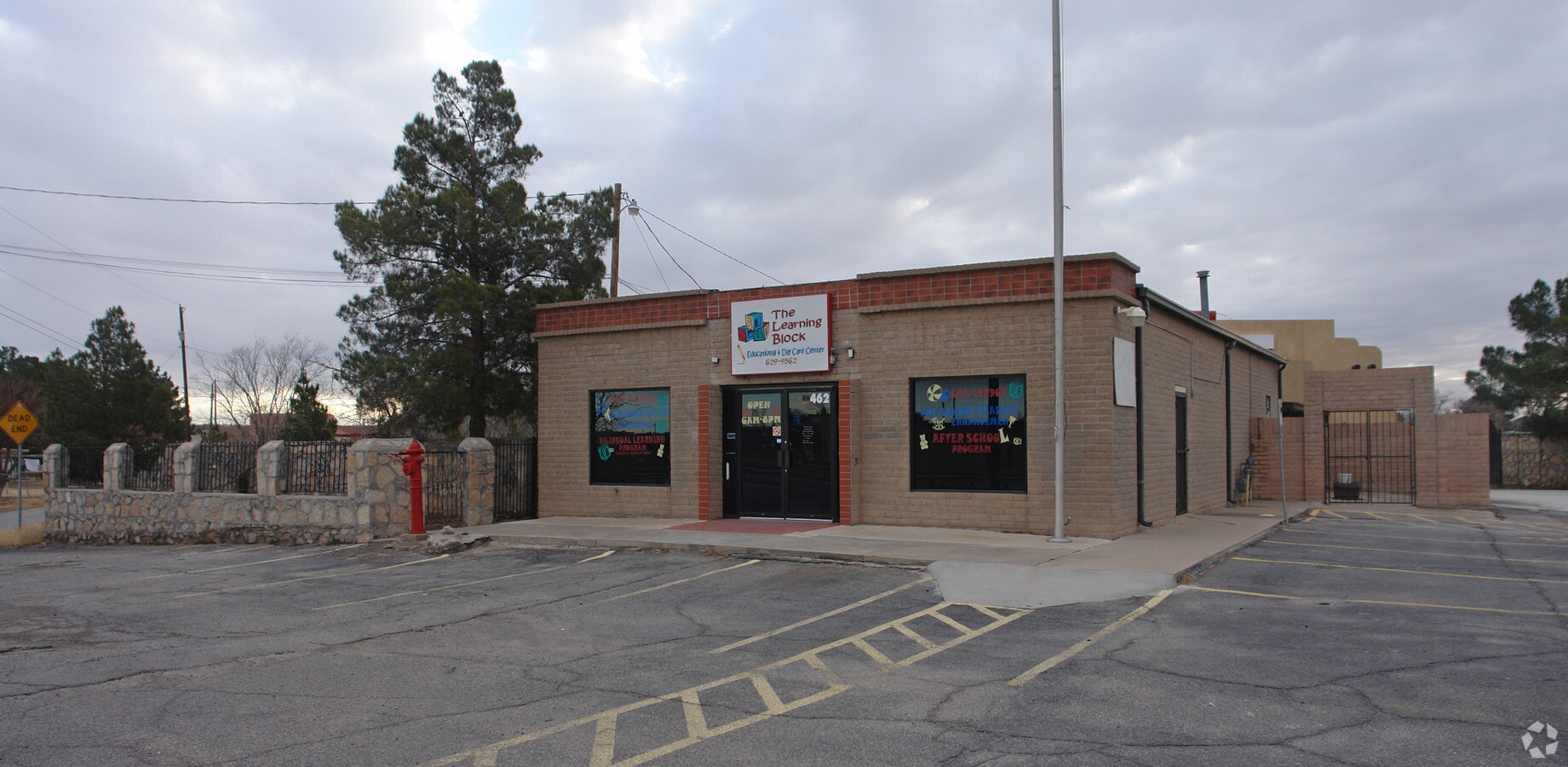 462 N Yarbrough Dr, El Paso, TX 79915