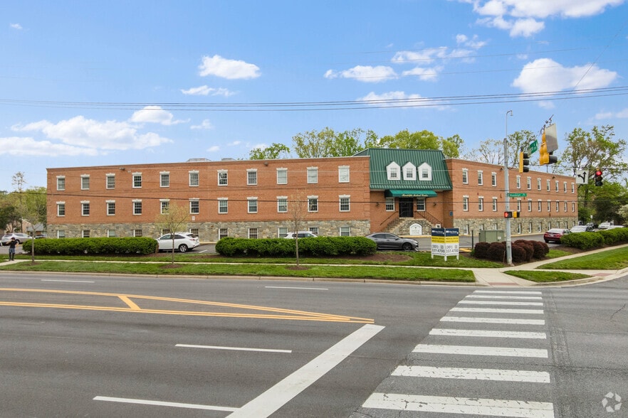 4701 Randolph Rd, Rockville, MD for lease - Primary Photo - Image 1 of 28