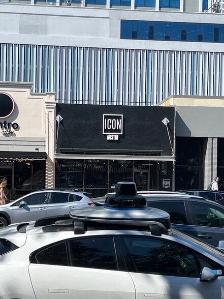 2350 Guadalupe St, Austin, TX for lease - Building Photo - Image 3 of 8