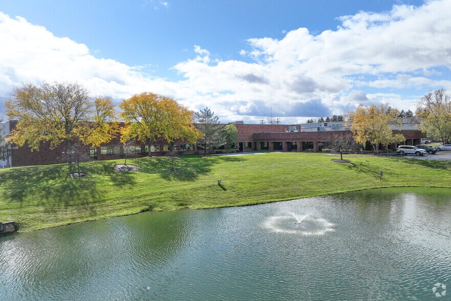 30400 Solon Rd, Solon, OH for sale - Primary Photo - Image 1 of 1