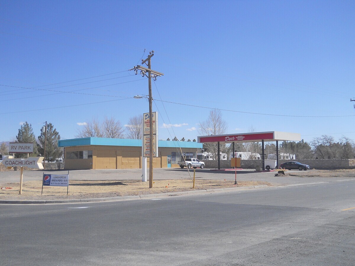 40788005 S Motel Blvd, Las Cruces, NM 88007 Retired Gas Station