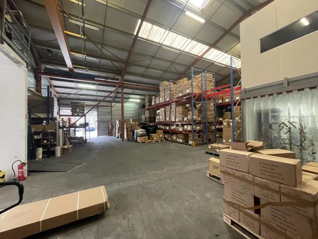 Industrial in Peymeinade for sale Interior Photo- Image 1 of 5