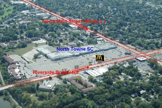 3601-3699 N Main St, Rockford, IL for lease Building Photo- Image 2 of 17