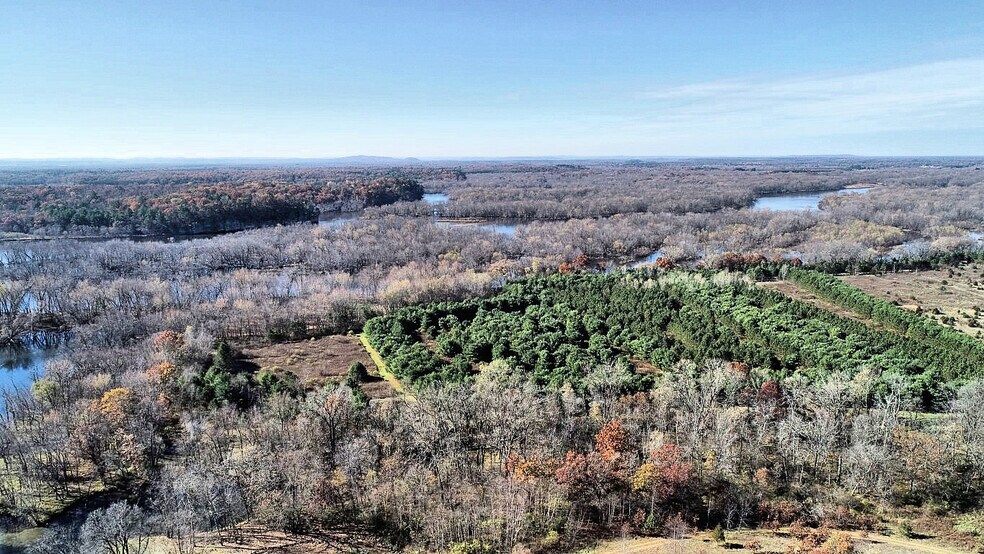 3355 State Highway 13, Wisconsin Dells, WI for sale - Building Photo - Image 1 of 1