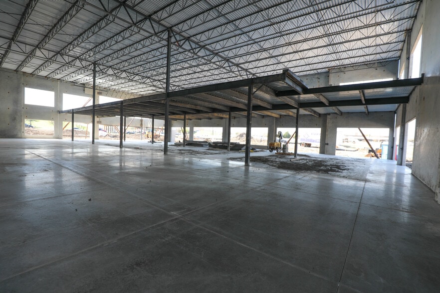 260 W Exchange Pky, Allen, TX for lease - Interior Photo - Image 3 of 11
