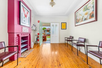 20 Norfolk Ave, Beverly Hills for lease Interior Photo- Image 2 of 7