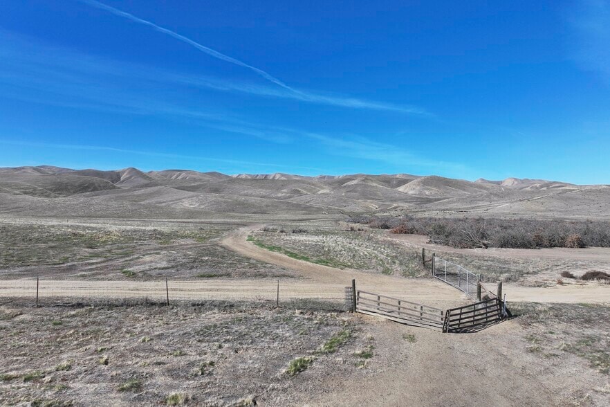 West of Prince Avenue, Mendota, CA for sale - Building Photo - Image 3 of 12