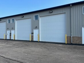 4501 Airport Dr, Valparaiso, IN for lease Building Photo- Image 1 of 6