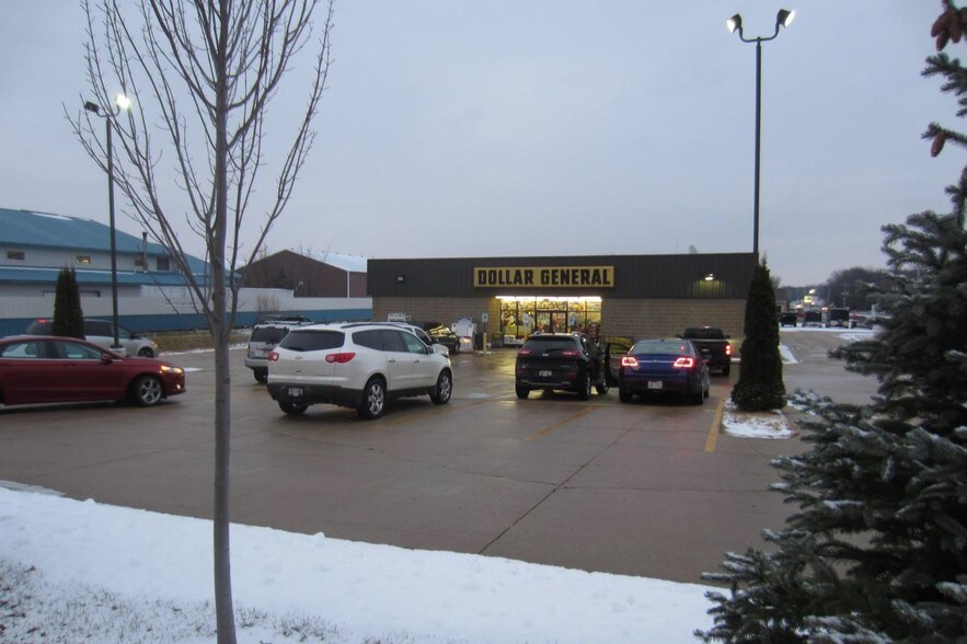 213 Jefferson St, Cambridge, WI for sale - Primary Photo - Image 1 of 1