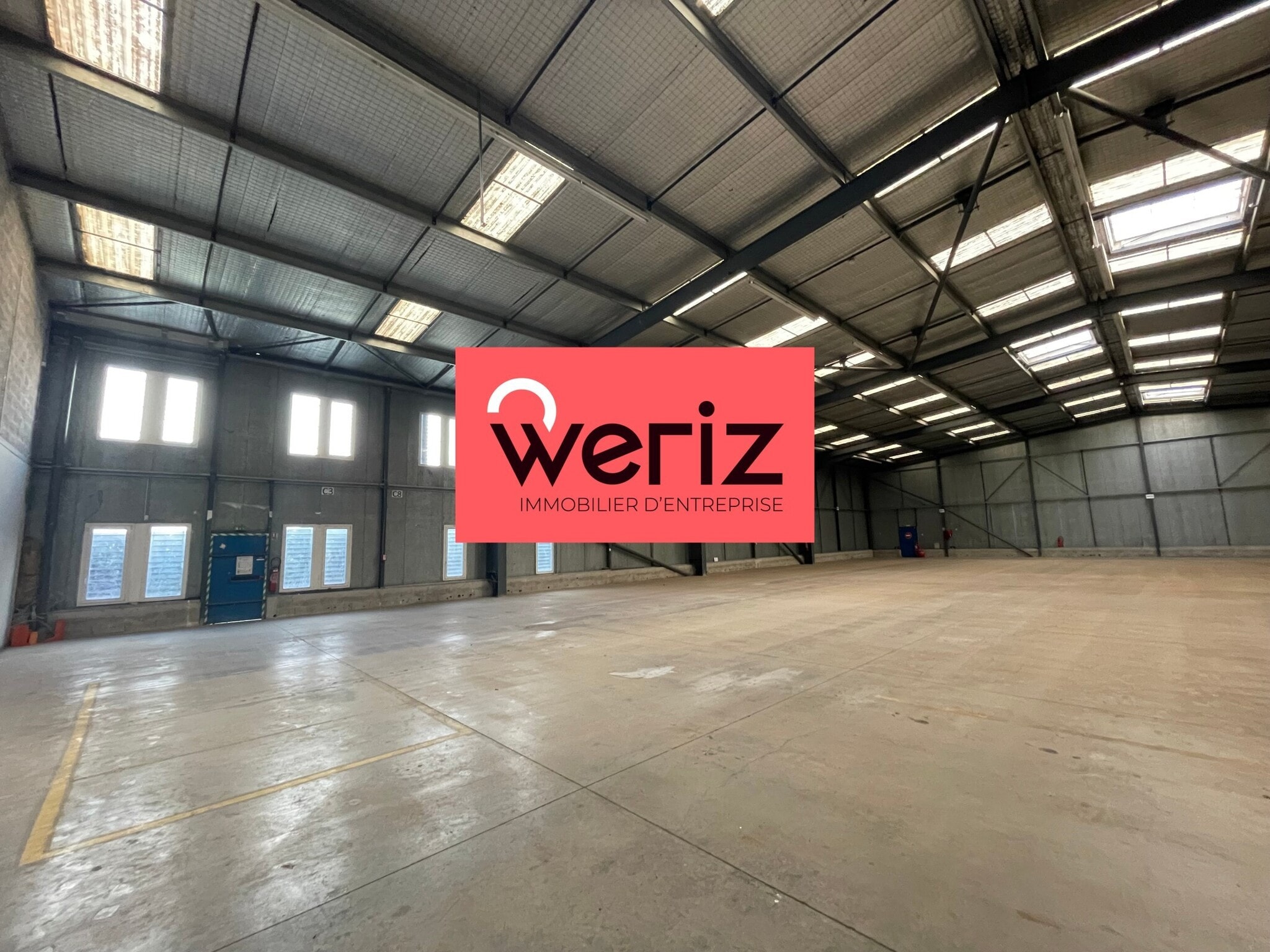 Industrial in Aix-en-Provence for lease Building Photo- Image 1 of 17