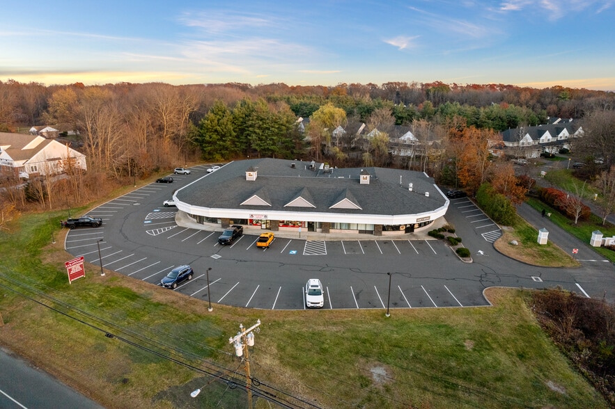 353 Scott Swamp Rd, Farmington, CT for lease - Building Photo - Image 2 of 3