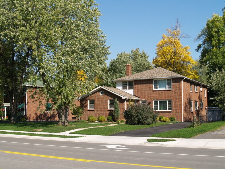 1499 Wehrle Dr, Williamsville, NY 14221