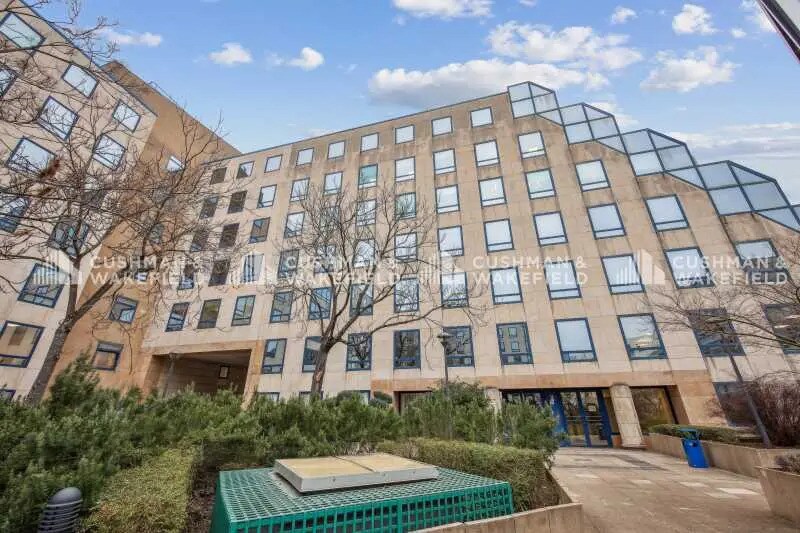 2 Rue De La Renaissance, Antony for lease - Building Photo - Image 2 of 2