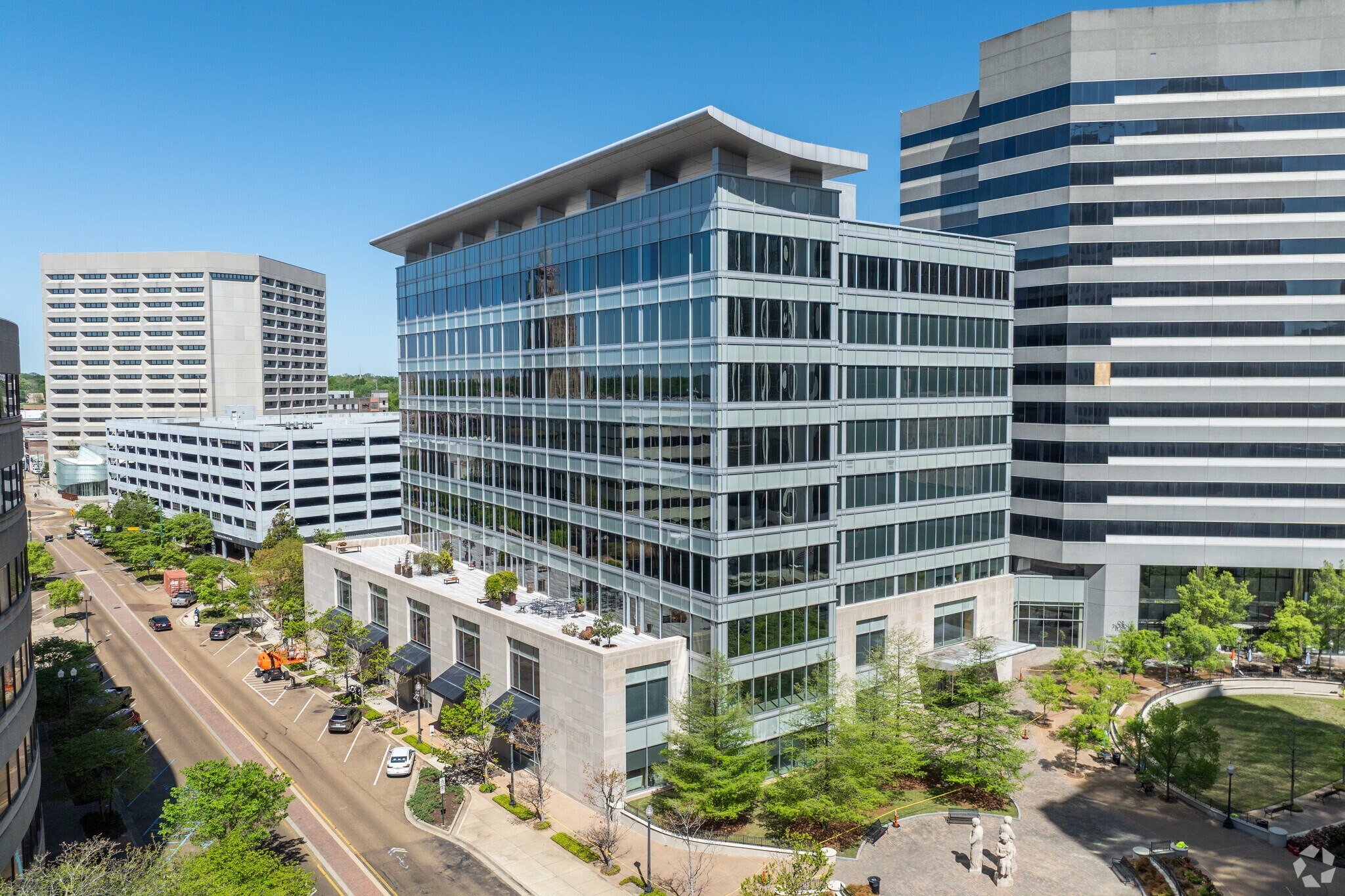 190 E Capitol St, Jackson, MS for lease Building Photo- Image 1 of 7