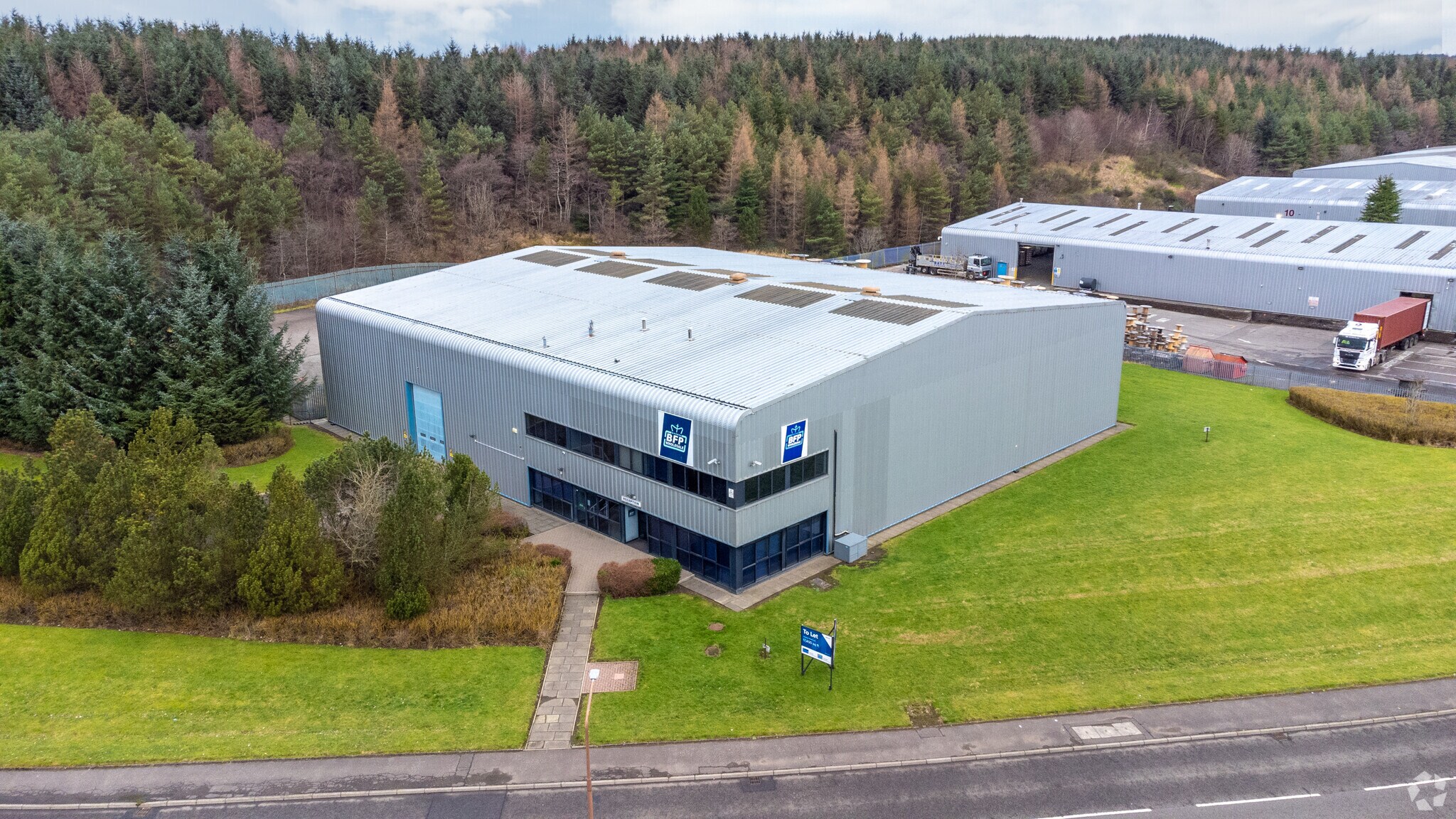 1 Manson Sq, Livingston for sale Building Photo- Image 1 of 1