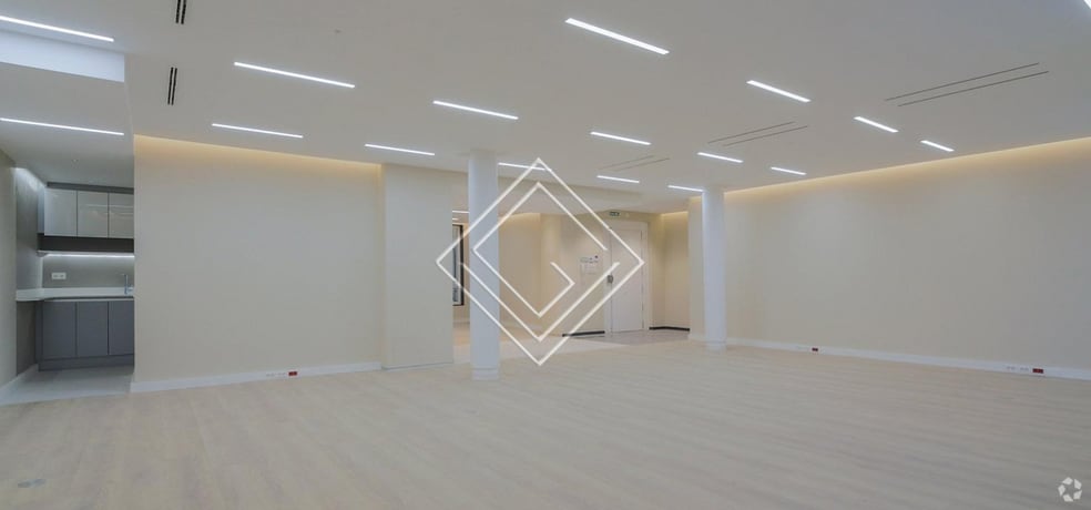 Office in Madrid, Madrid for lease - Interior Photo - Image 1 of 1