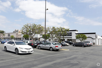 More details for 21470-21500 Victory Blvd, Woodland Hills, CA - Retail for Lease