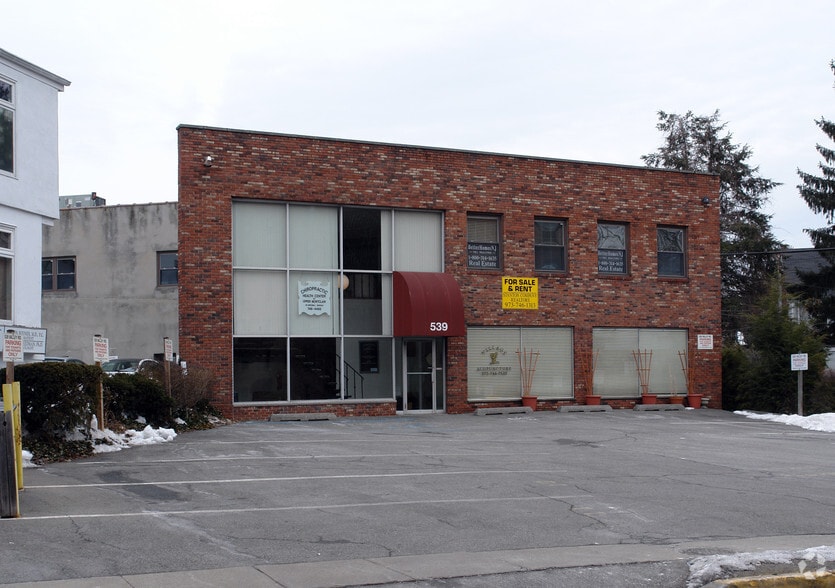 539 Valley Rd, Montclair, NJ 07043