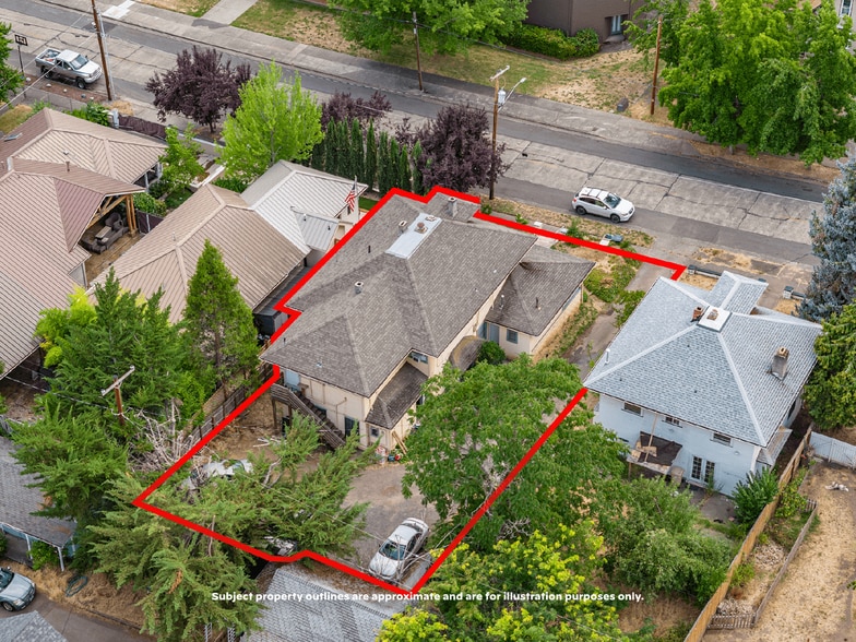 807 NW 5th St, Grants Pass, OR for sale - Building Photo - Image 2 of 40