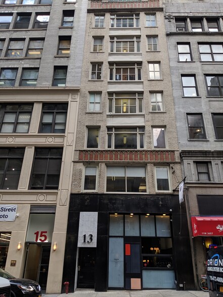 13 W 36th St, New York, NY for lease - Building Photo - Image 3 of 7