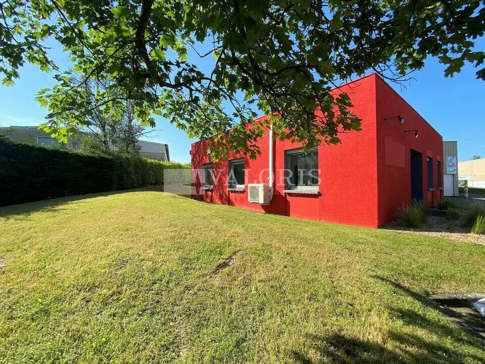 Office in Rillieux-la-Pape for lease Building Photo- Image 1 of 7