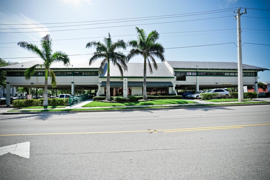 2828 S Seacrest Blvd, Boynton Beach, FL for sale - Building Photo - Image 1 of 1