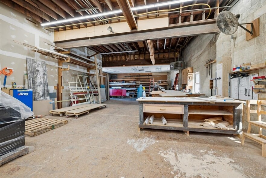 401 State Route 202, Raritan, NJ for lease - Building Photo - Image 3 of 28