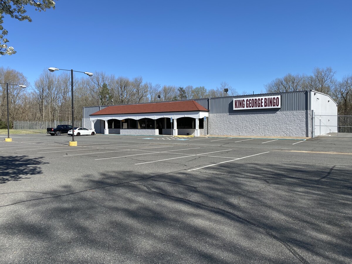 5769 James Madison Pkwy, King VA 22485