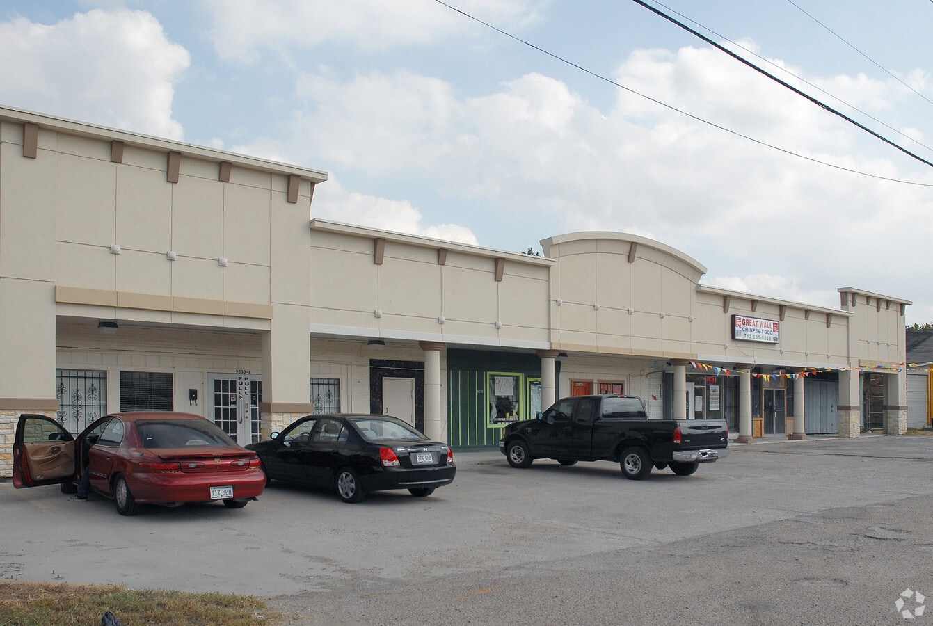 9226 Jensen Dr, Houston, TX 77093