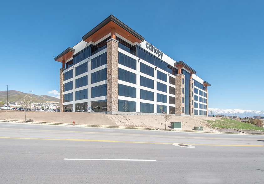 4100 N Chapel Ridge Rd, Lehi, UT for lease - Building Photo - Image 3 of 5