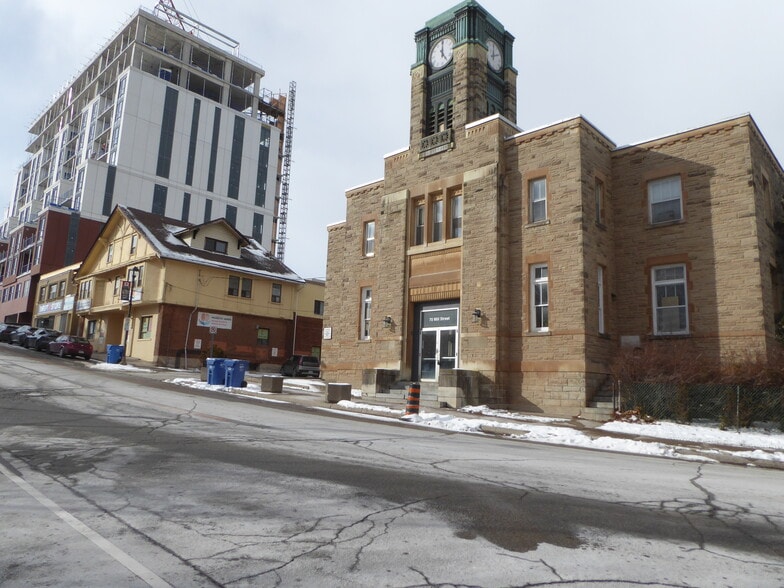 70 Mill St, Halton Hills, ON for sale - Building Photo - Image 2 of 29