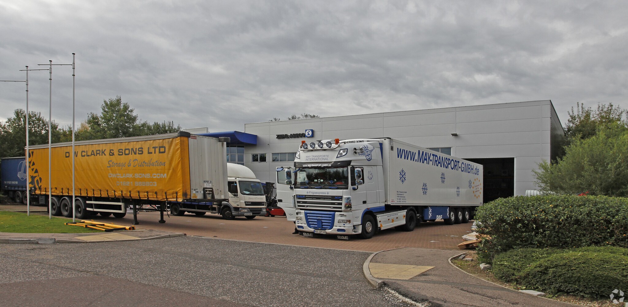 1 Lonebarn Link, Chelmsford for sale Primary Photo- Image 1 of 1
